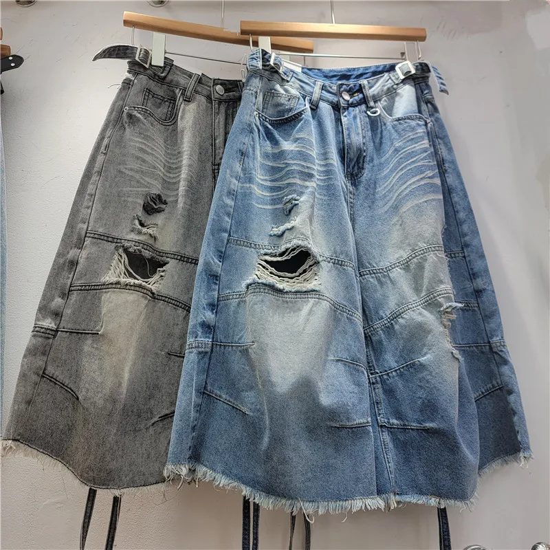 American Retro High Street Denim Shorts - Women's 2026 Summer New Spicy Girl Style, Designer Cropped Wide-leg Mid-length Pants
American Retro High Street Denim Shorts - Women's 2026 Summer New Spicy Girl Style, Designer Cropped Wide-leg Mid-length Pants