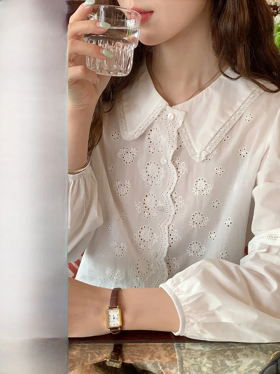 Рубашка с цветочной вышивкой, повседневная, в интеллектуальном стиле, весна-лето, хлопковая, свободного кроя, с длинным рукавом, женская
Рубашка с цветочной вышивкой, повседневная, в интеллектуальном стиле, весна-лето, хлопковая, свободного кроя, с длинным рукавом, женская