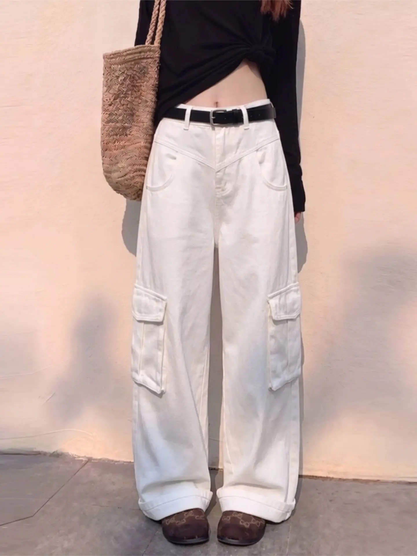 Y2K White American Retro Work Pants Pocket Design High Waisted Wide Leg Jeans Summer for Women
Y2K White American Retro Work Pants Pocket Design High Waisted Wide Leg Jeans Summer for Women