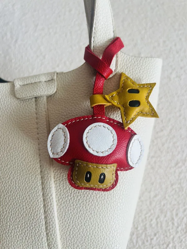 Leather Mushroom Keychain Pendant Mobile Phone Pendant Bag Mushroom Keychain Goatskin
Leather Mushroom Keychain Pendant Mobile Phone Pendant Bag Mushroom Keychain Goatskin