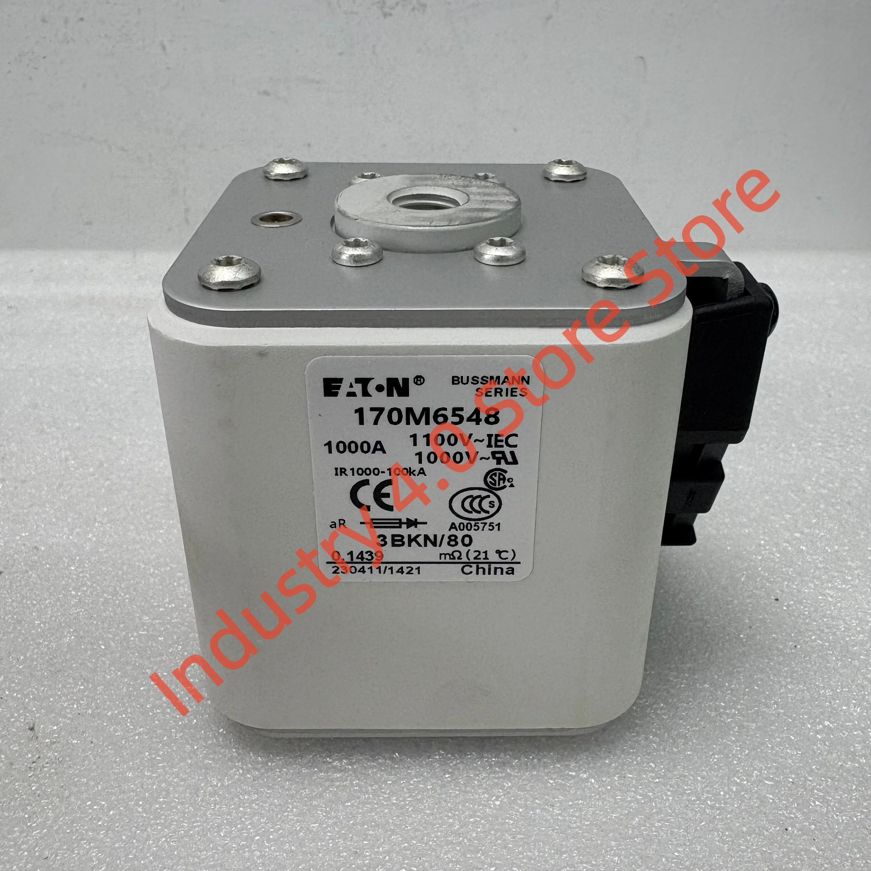 170M6548 1000A Brand New Busman fuse
170M6548 1000A Brand New Busman fuse