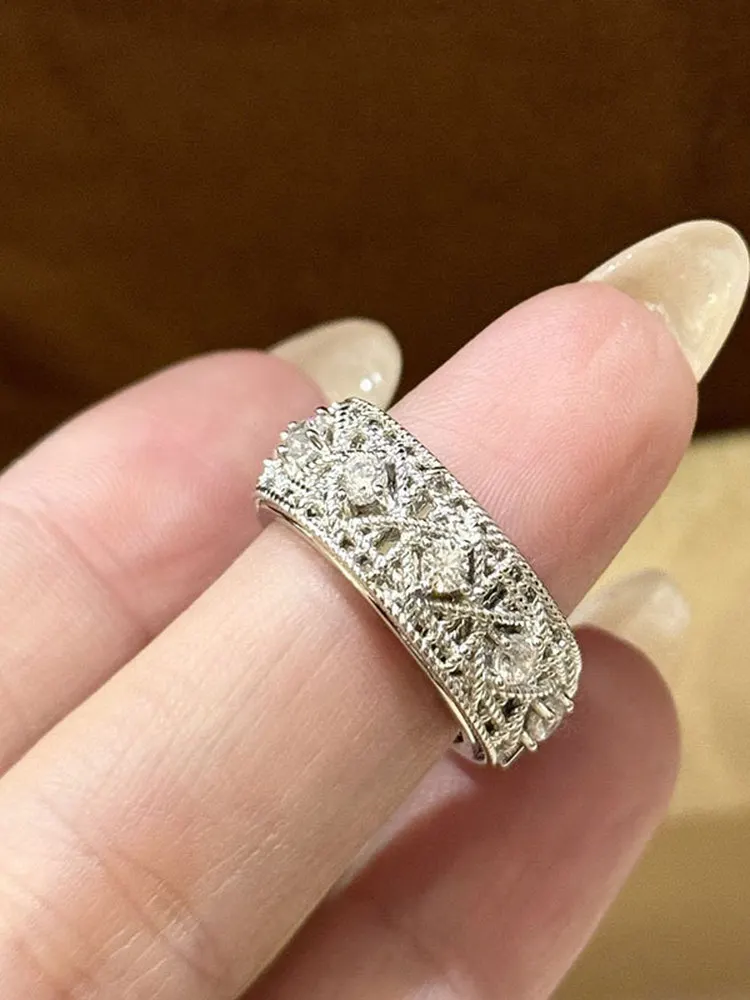 Ele Luxury Diamond Embedded Vine Pattern Ring Versatile Long-lasting Faionable Jewelry Accory for Women
Ele Luxury Diamond Embedded Vine Pattern Ring Versatile Long-lasting Faionable Jewelry Accory for Women