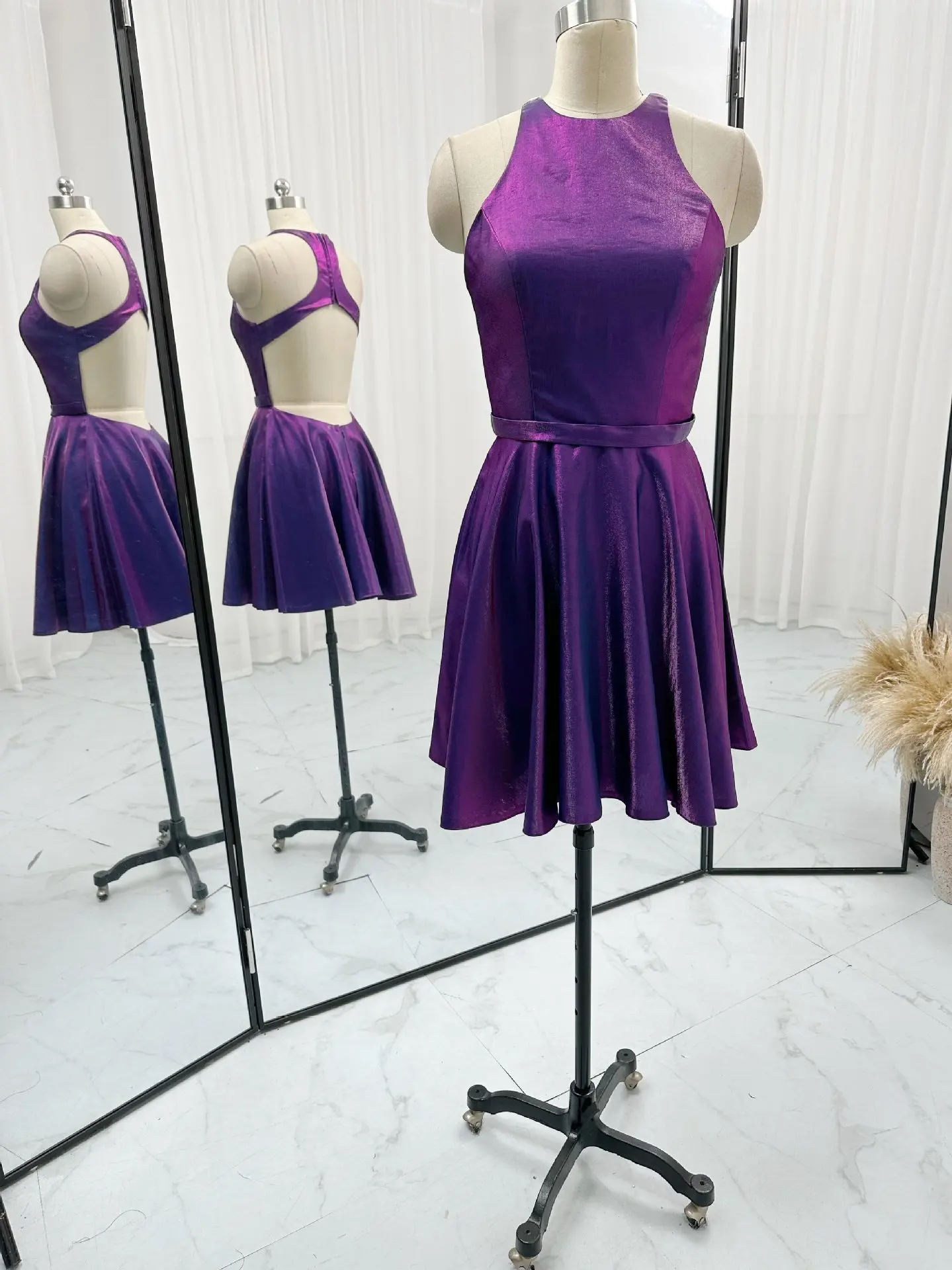 Purple -Red Modification Without Sleeve Off -The -Shoulder Big -Back WaistWaistDotNight Dress Skirt M1749
Purple -Red Modification Without Sleeve Off -The -Shoulder Big -Back WaistWaistDotNight Dress Skirt M1749