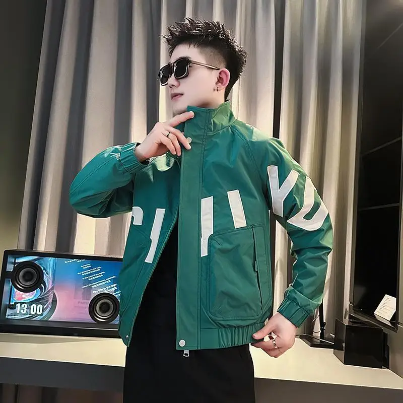 een Jaet Men's Spring Autumn 2024 New ular Workwear Outerwear Trendy High-End Feeling Streetwear Top Zipper Decorated
een Jaet Men's Spring Autumn 2024 New ular Workwear Outerwear Trendy High-End Feeling Streetwear Top Zipper Decorated
