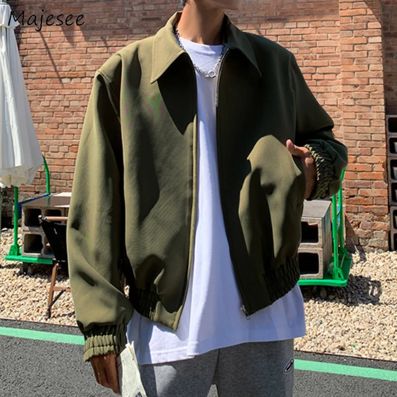 Bomber Jackets Men Solid Short Coats Simple Autumn Newly Fashion American Retro High Street Casual Turn-down Collar Loose Chic
Bomber Jackets Men Solid Short Coats Simple Autumn Newly Fashion American Retro High Street Casual Turn-down Collar Loose Chic