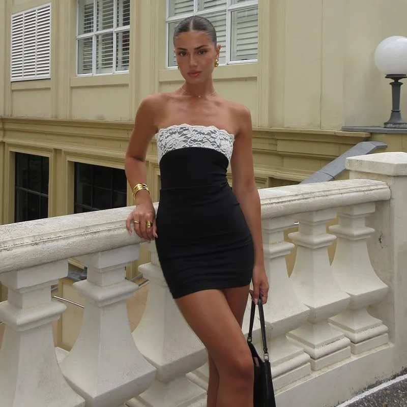 Women'S Spring New Lace Lace Splicing Skirt With Strapless One Piece Neck And Sexy Tight Bag Hip Skirt
Women'S Spring New Lace Lace Splicing Skirt With Strapless One Piece Neck And Sexy Tight Bag Hip Skirt