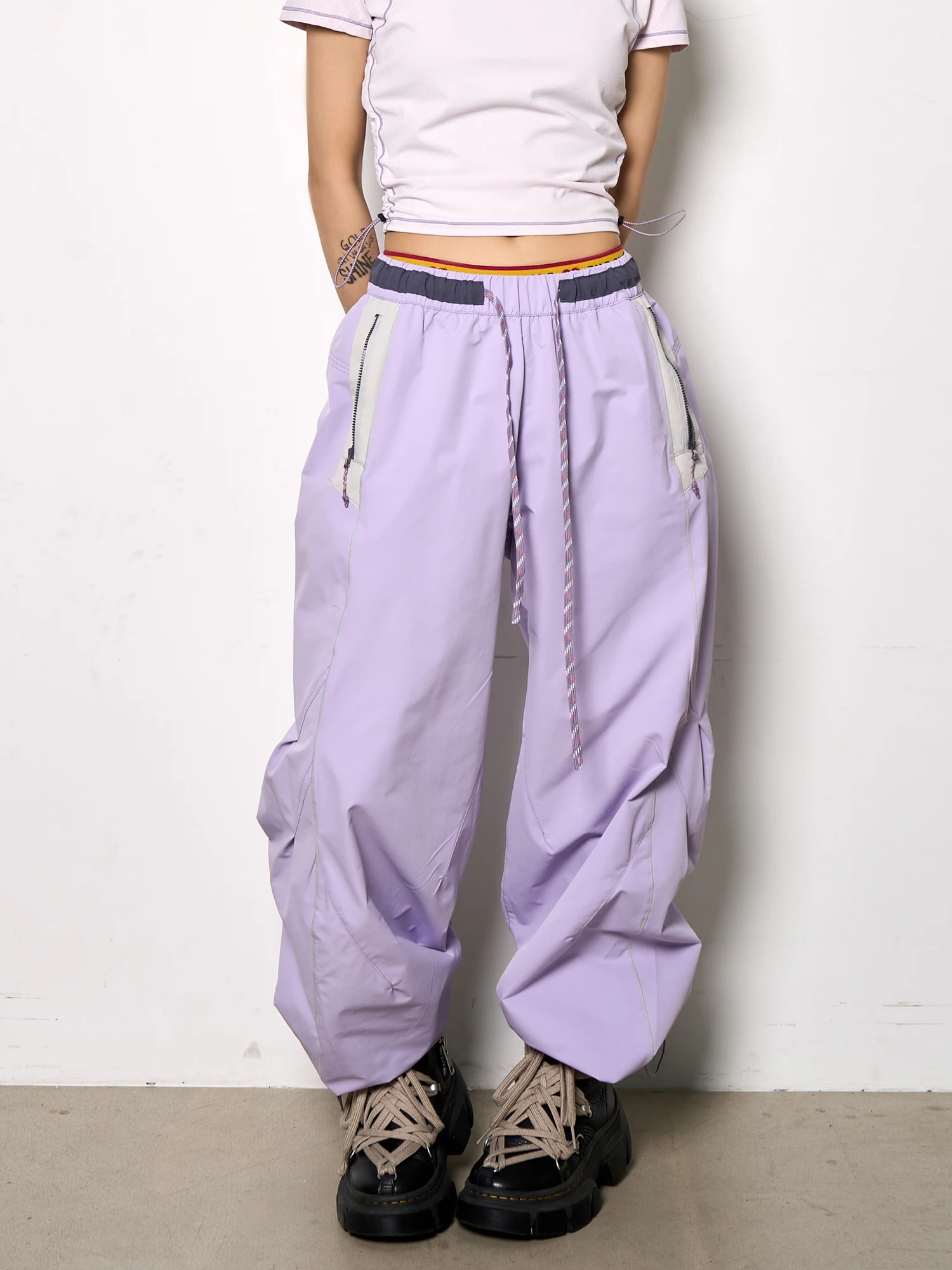 MICHINNYON Color Block Outdoor Style Elastic Wide Leg Paratrooper Pants Men Women Windproof Quick Dry Casual Trousers
MICHINNYON Color Block Outdoor Style Elastic Wide Leg Paratrooper Pants Men Women Windproof Quick Dry Casual Trousers