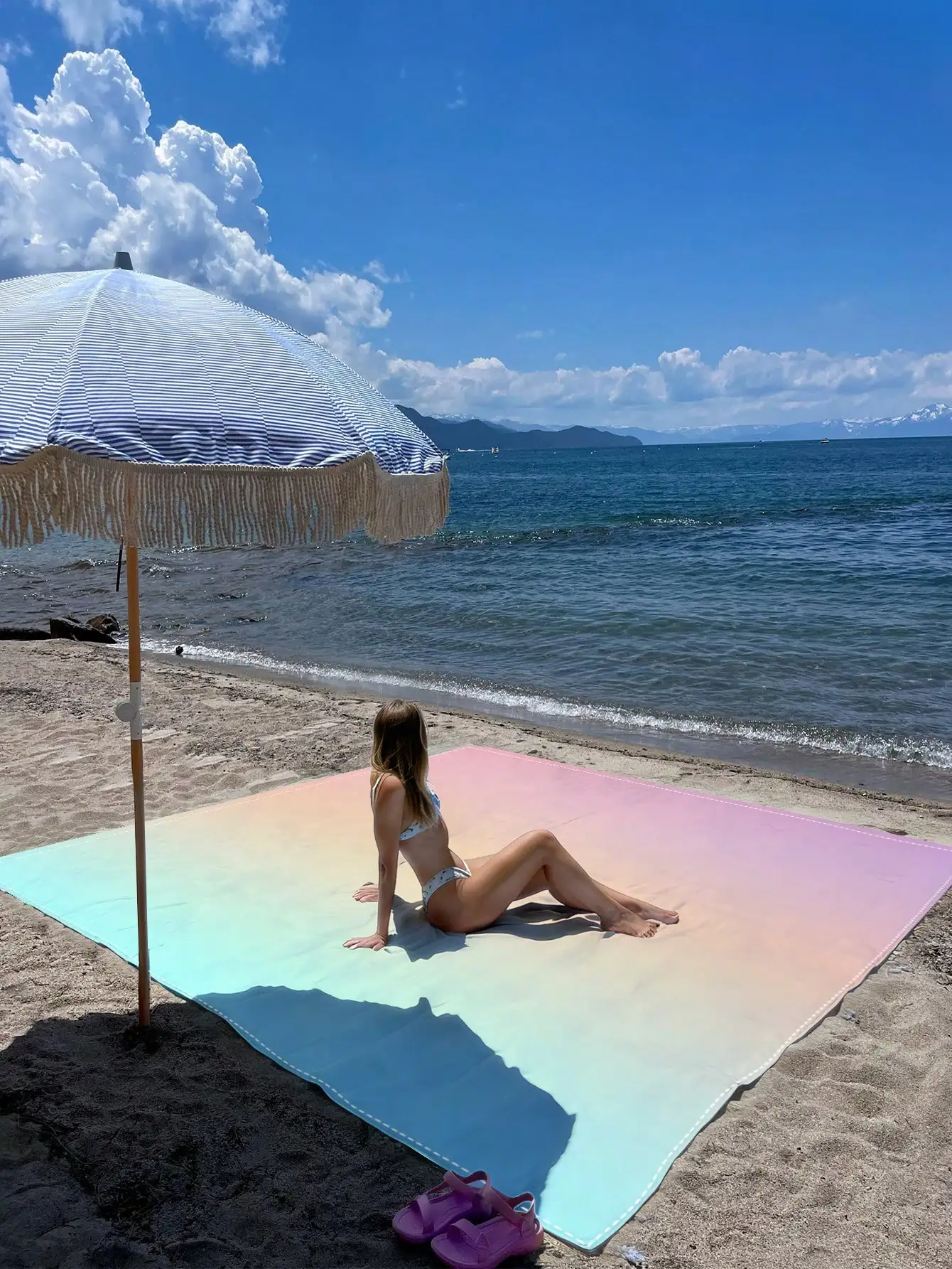 1pc New Waterproof Anti-Sand Digital Printed Beach/Picnic Mat, Fashionable & Fresh Pattern, Suitable For Outdoor Camping And Picnics
1pc New Waterproof Anti-Sand Digital Printed Beach/Picnic Mat, Fashionable & Fresh Pattern, Suitable For Outdoor Camping And Picnics