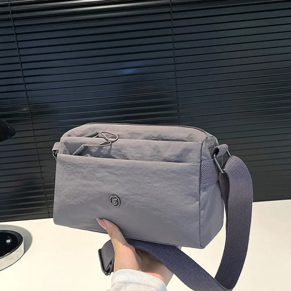 Casual Colorful Travel Shoulder Bag Large Capacity Nylon Crossbody Bag Lightweight Multi-layer Messenger Bag
Casual Colorful Travel Shoulder Bag Large Capacity Nylon Crossbody Bag Lightweight Multi-layer Messenger Bag