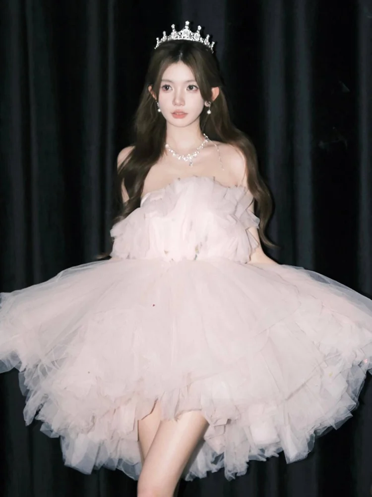 Sweet Princess Short Skirt Birthday Party Atmosphere Tulle Dress New 2025 Spring Fashion Ladies' Ethnic Costume
Sweet Princess Short Skirt Birthday Party Atmosphere Tulle Dress New 2025 Spring Fashion Ladies' Ethnic Costume