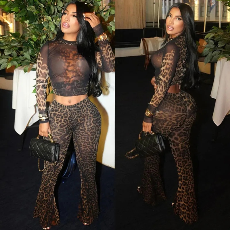 Sexy High-Waist Crop Top Set Fashionable Leopard Print Long Sleeve Top Slim Fit Flared Pants Trendy Women's Night Party Outfit
Sexy High-Waist Crop Top Set Fashionable Leopard Print Long Sleeve Top Slim Fit Flared Pants Trendy Women's Night Party Outfit