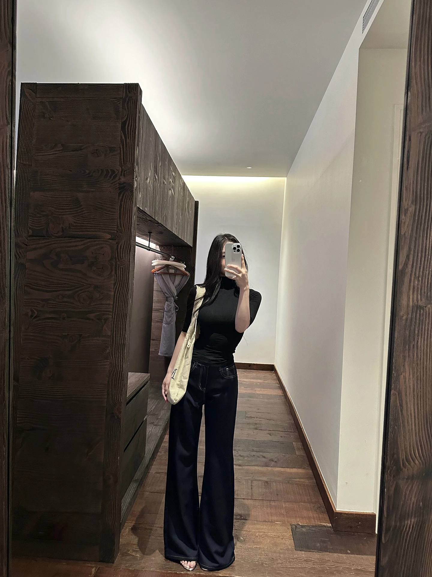 Джинсы Bla Cherry в стиле ретро с высокой талией, широкие, прямые, женские, облегающие, осенние, модные, джинсовые брюки для женщин
Джинсы Bla Cherry в стиле ретро с высокой талией, широкие, прямые, женские, облегающие, осенние, модные, джинсовые брюки для женщин