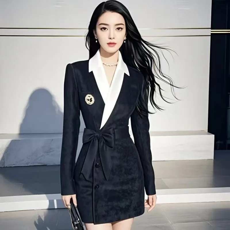 2025 Black Velvet Patchwork Elegant Women Jacket 2025 Spring Single Breasted Long Sleeve Slim Office Lady Formal Coat Dress Lady
2025 Black Velvet Patchwork Elegant Women Jacket 2025 Spring Single Breasted Long Sleeve Slim Office Lady Formal Coat Dress Lady