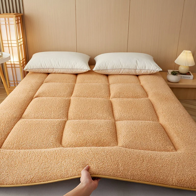 Lamb Fleece Mattress Tatami Non-slip Cushion Thickened Thermal Mattress Single Double Lamb Fleece Mattress 
Lamb Fleece Mattress Tatami Non-slip Cushion Thickened Thermal Mattress Single Double Lamb Fleece Mattress