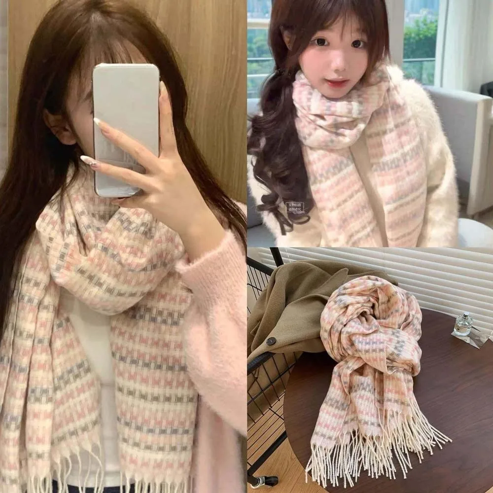 Soft Dopamine Plaid Scarf Anti-cold Korean Style Knitted Wool Shawl Polyester Contrast Color Long Neckscarf with Tassel Winter
Soft Dopamine Plaid Scarf Anti-cold Korean Style Knitted Wool Shawl Polyester Contrast Color Long Neckscarf with Tassel Winter