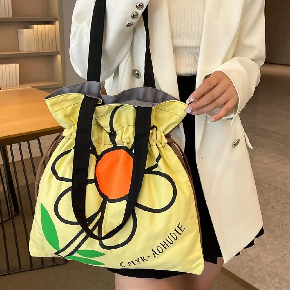 Lightweight Korean Style Flower Shoulder Bag Large Capacity Printing Cloth Tote Bag Cute Fashion Printed Handbag Storage Bag
Lightweight Korean Style Flower Shoulder Bag Large Capacity Printing Cloth Tote Bag Cute Fashion Printed Handbag Storage Bag
