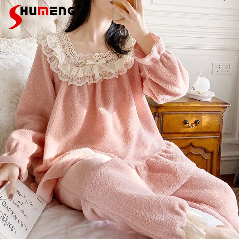 Square Neck Sweet Coral Fleece Pajamas for Women Winter Thickened Cute Princess Set Female Warm Homewear Three Pieces Set
Square Neck Sweet Coral Fleece Pajamas for Women Winter Thickened Cute Princess Set Female Warm Homewear Three Pieces Set
