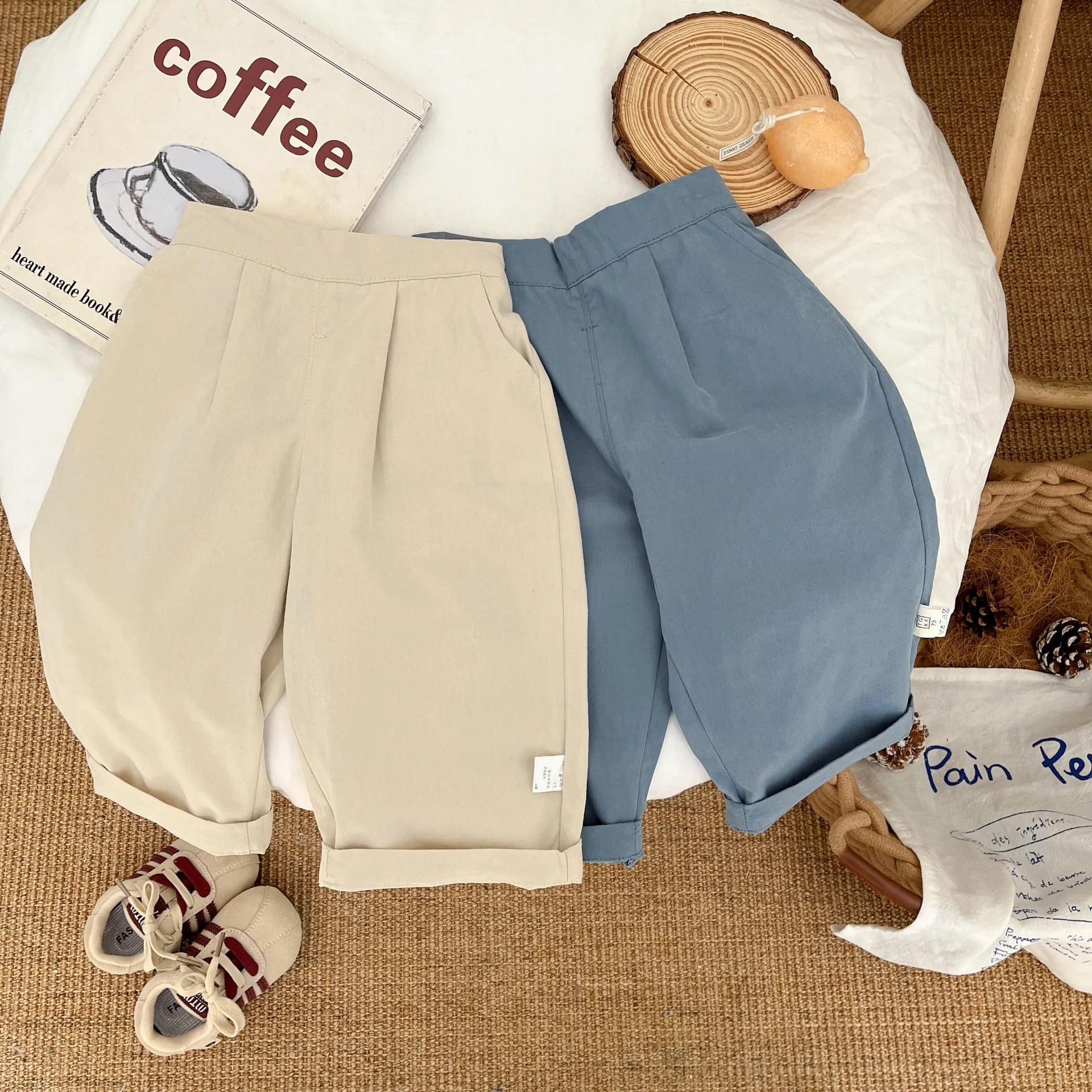 2025 Children's Pants Spring New Korean Version Loose Cotton Casual Pants Autumn Outfit Baby Versatile Straight Leg
2025 Children's Pants Spring New Korean Version Loose Cotton Casual Pants Autumn Outfit Baby Versatile Straight Leg