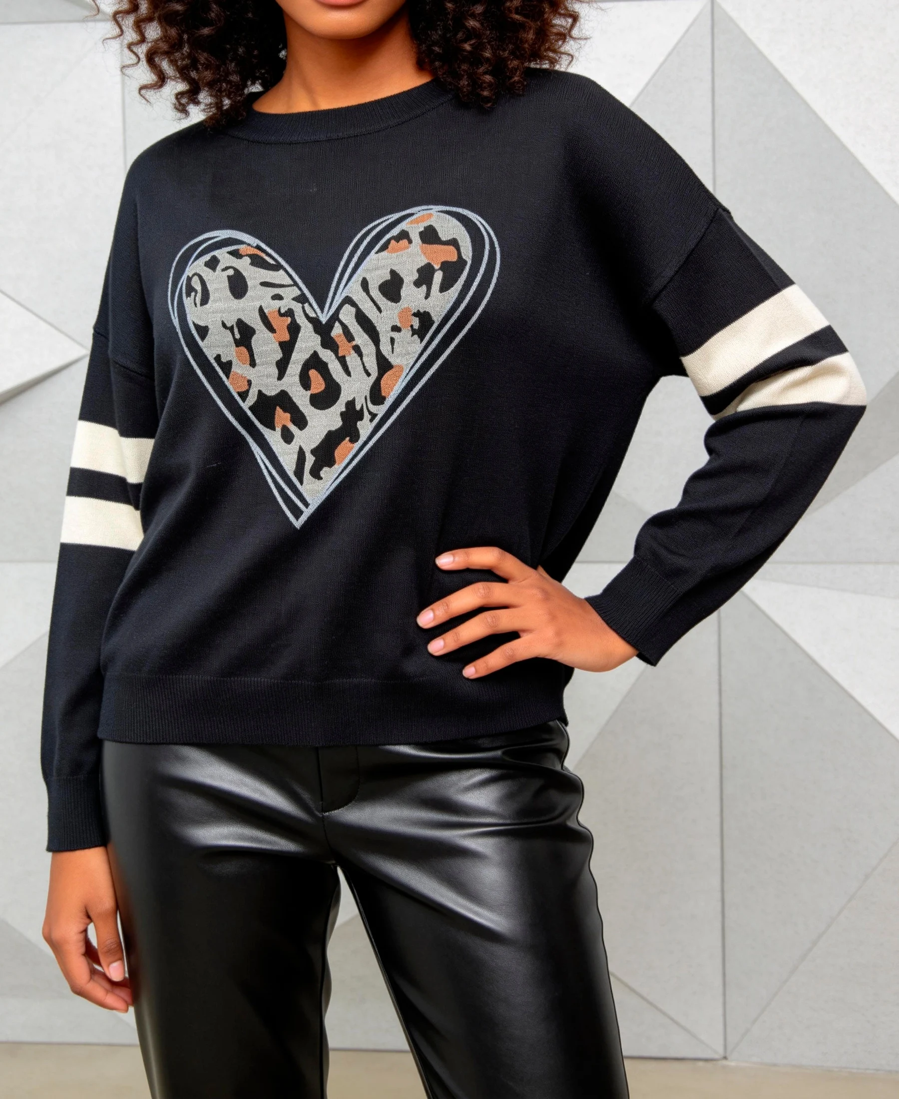 Plus Size Women Casual Heart Pattern Crew Neck Long Sleeve Knit Pullover, Spring Autumn Versatile Outfit
Plus Size Women Casual Heart Pattern Crew Neck Long Sleeve Knit Pullover, Spring Autumn Versatile Outfit