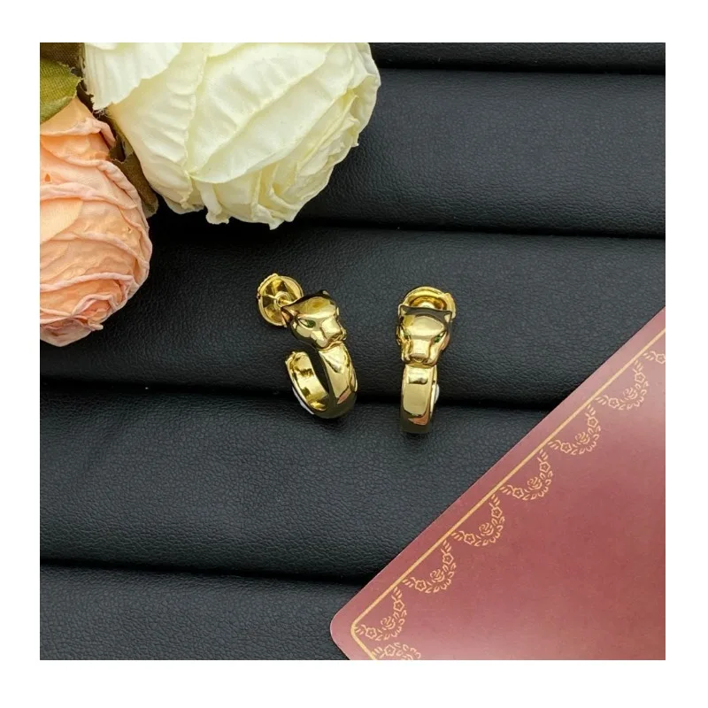 New Leopard Head Retro Earrings Women's Silver Needle High Quality Light Luxury Diamond Earrings
New Leopard Head Retro Earrings Women's Silver Needle High Quality Light Luxury Diamond Earrings