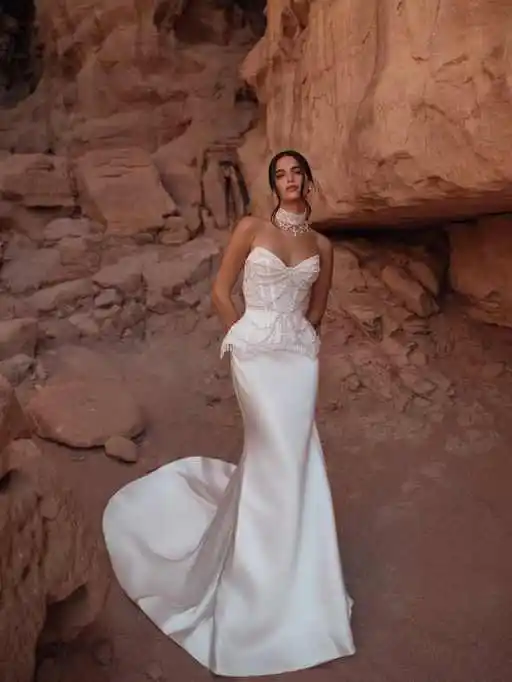 Gorgeous Pearls Beaded Strapless Wedding Dress Satin High Neck Mermaid Court Train Bridal Outfit свадебное платье Customized
Gorgeous Pearls Beaded Strapless Wedding Dress Satin High Neck Mermaid Court Train Bridal Outfit свадебное платье Customized