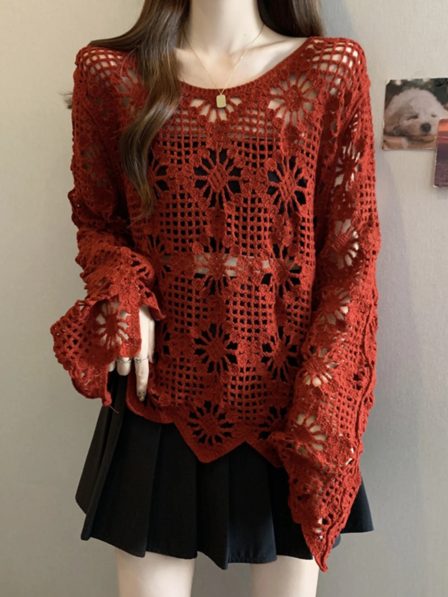 Ретро-вязаный джемпер с длинными рукавами и вырезами, свободный крой, женская верхняя одежда, красный, повседневный, комфортный, из мягкой ткани, с круглым вырезом
Ретро-вязаный джемпер с длинными рукавами и вырезами, свободный крой, женская верхняя одежда, красный, повседневный, комфортный, из мягкой ткани, с круглым вырезом