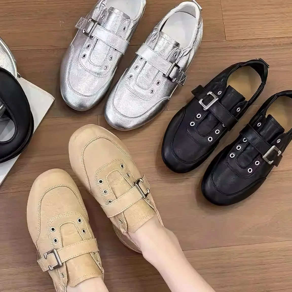 Genuine Leather Ballet Deux Shoes Women's Retro Buckle round Head Bean Single Shoes Low Help Breathable Comfortable Sporty
Genuine Leather Ballet Deux Shoes Women's Retro Buckle round Head Bean Single Shoes Low Help Breathable Comfortable Sporty