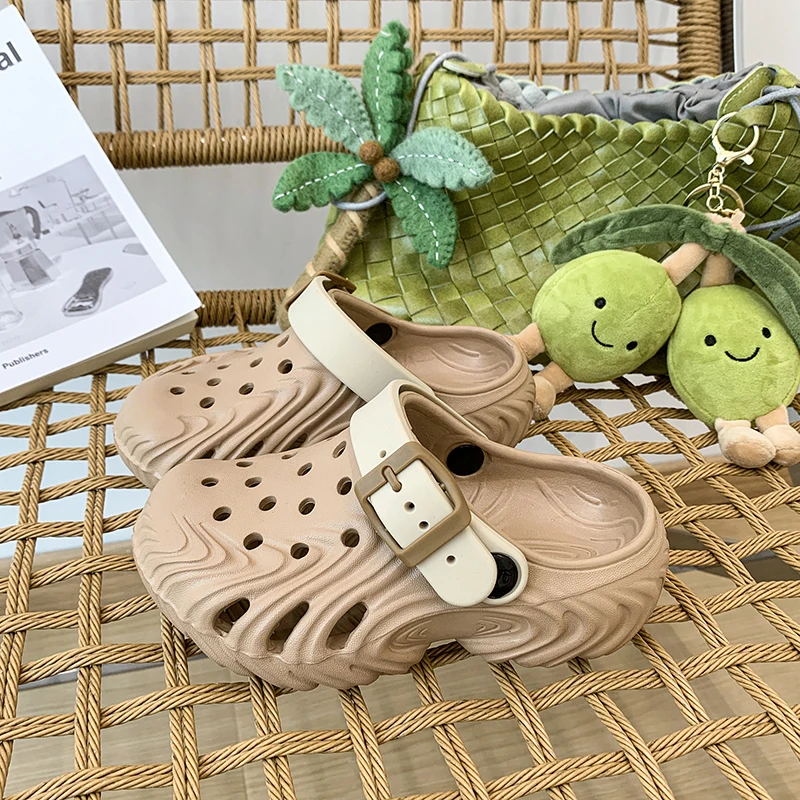 New Children's Clogs for Boys and Girls, Summer Non-Slip Outdoor Breathable Comfortable Lightweight Beach Shoes
New Children's Clogs for Boys and Girls, Summer Non-Slip Outdoor Breathable Comfortable Lightweight Beach Shoes