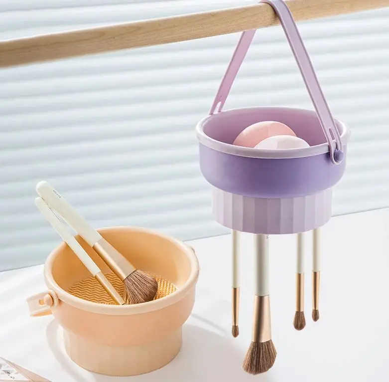 The cleaning pad and drying stand for the silicone three-in-one makeup brush, the cleaning tool for the makeup brush, the beauty 
The cleaning pad and drying stand for the silicone three-in-one makeup brush, the cleaning tool for the makeup brush, the beauty