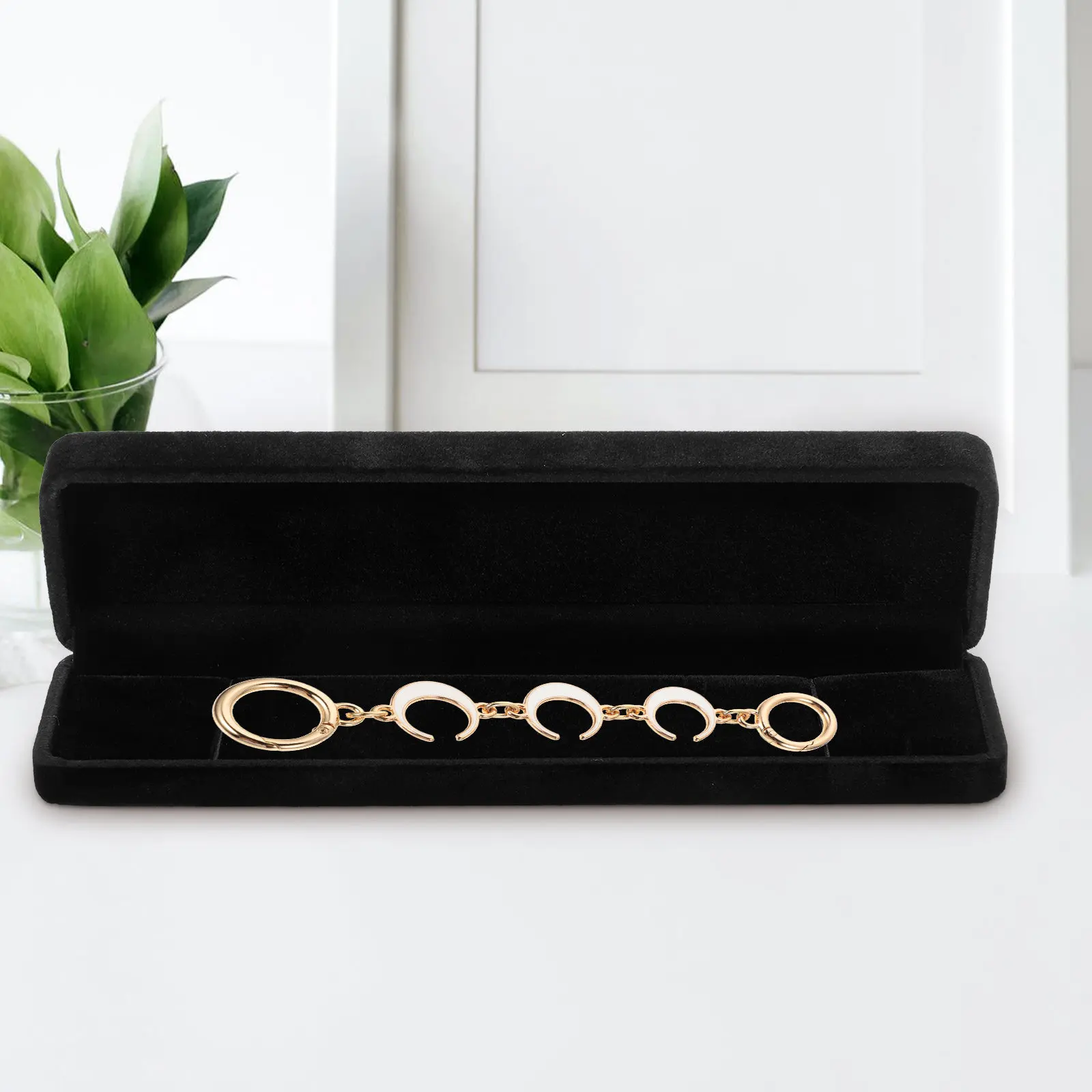 2Pcs Sturdy Necklace Jewelry Box Compact Lightweight Black Case for Pendant Necklace Bracelet Holiday Gift Wrapping Display
2Pcs Sturdy Necklace Jewelry Box Compact Lightweight Black Case for Pendant Necklace Bracelet Holiday Gift Wrapping Display