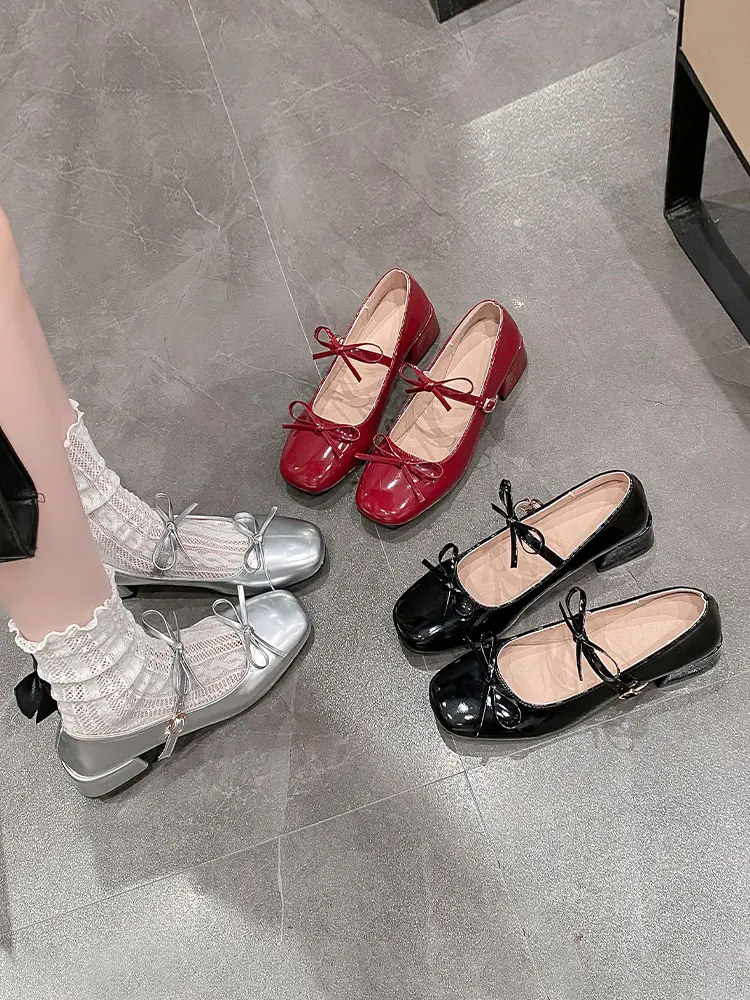 Женская oes Мэри Джейн, новинка 202, весенние юбки с квадратной головкой на тонком каблуке, маленькие кожаные юбки с узлом, светлые юбки в тон, Si...
Женская oes Мэри Джейн, новинка 202, весенние юбки с квадратной головкой на тонком каблуке, маленькие кожаные юбки с узлом, светлые юбки в тон, Si...