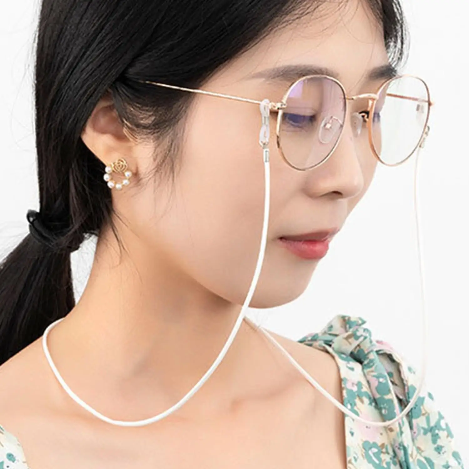 1PC Fashion New Design High Elasticity Sunglasses Lanyard Leather Strap Glasses Chain Cord Reading Glasses Strap Decoration
1PC Fashion New Design High Elasticity Sunglasses Lanyard Leather Strap Glasses Chain Cord Reading Glasses Strap Decoration