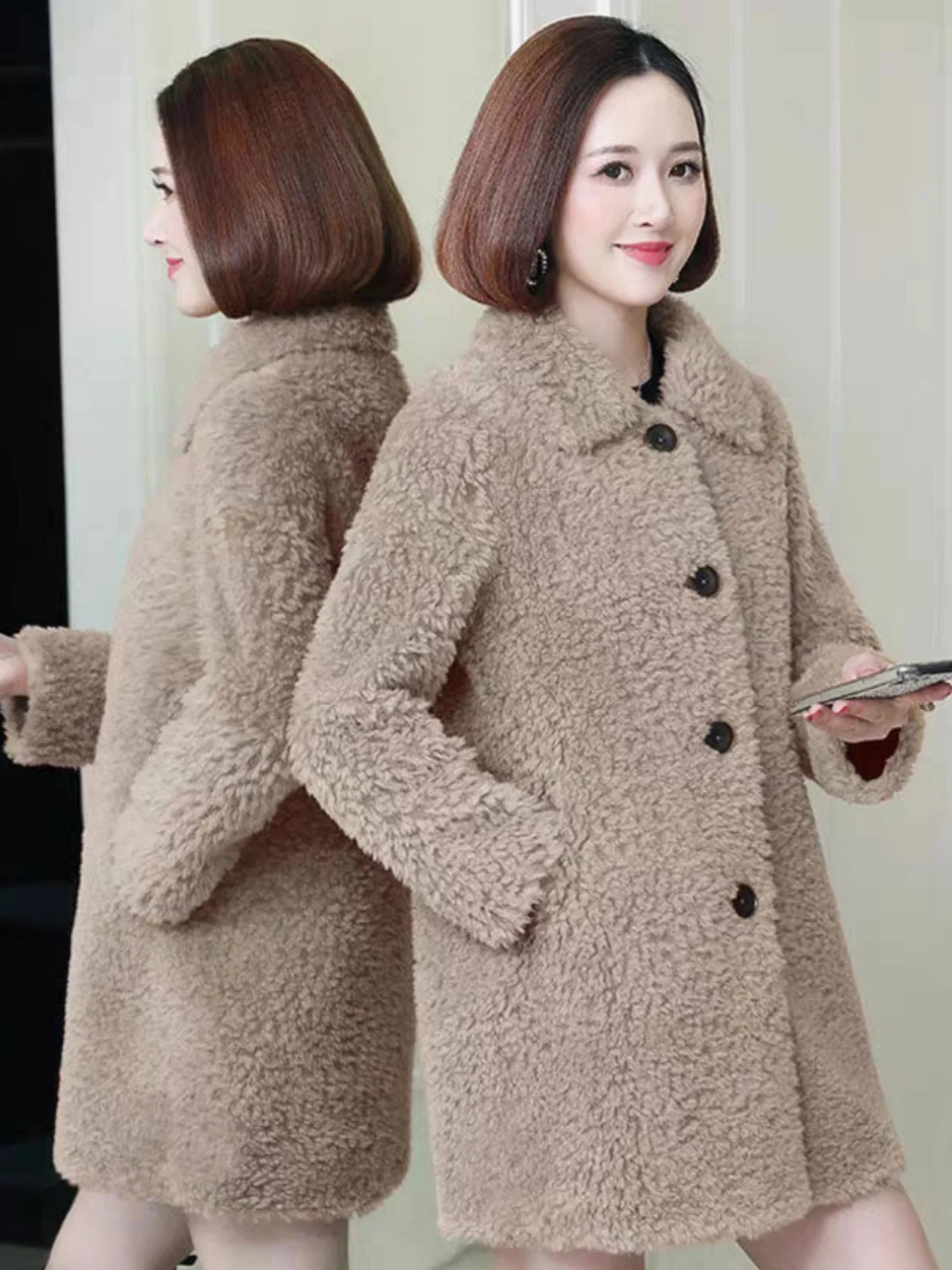 Thickened Faux Sheepskin Coat for Middle-Aged And Elderly Women Winter Warm Outerwear Long Sleeve Color Korean Style
Thickened Faux Sheepskin Coat for Middle-Aged And Elderly Women Winter Warm Outerwear Long Sleeve Color Korean Style