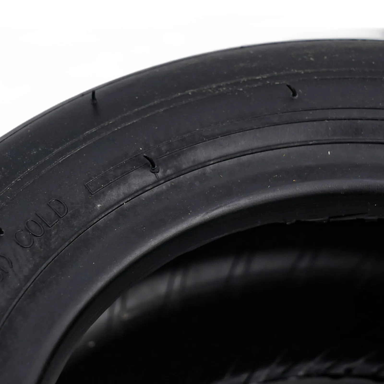 80/60-5 Tubeless Vacuum Tyre Made for Electric Scooter Applications Also Works with Go Karts For ATVs Balance Carts
80/60-5 Tubeless Vacuum Tyre Made for Electric Scooter Applications Also Works with Go Karts For ATVs Balance Carts