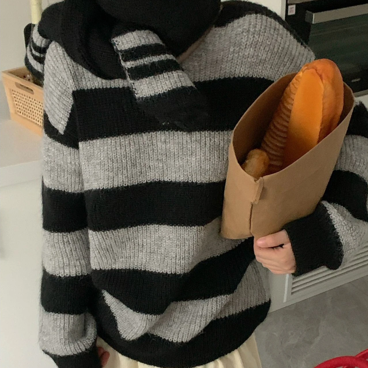 Women Knitted Pullover Sweaters Patchwork Jumpers V Neck Long Sleeves Striped Thick Loose Casual Office Lady 2025 Autumn Winter
Women Knitted Pullover Sweaters Patchwork Jumpers V Neck Long Sleeves Striped Thick Loose Casual Office Lady 2025 Autumn Winter