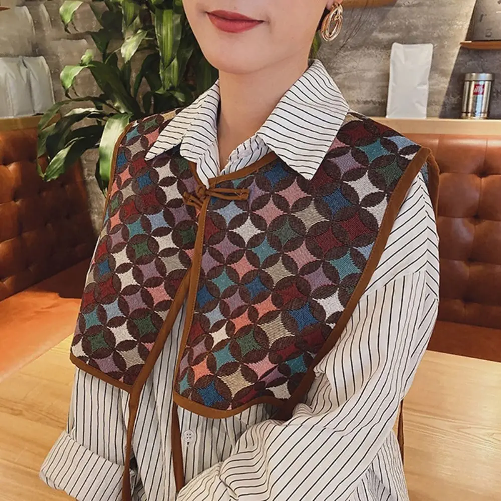 Fashion Embroidery Shoulder Wraps Detachable Flower Scarf Vintage Coat Cover Decorating for Women
Fashion Embroidery Shoulder Wraps Detachable Flower Scarf Vintage Coat Cover Decorating for Women