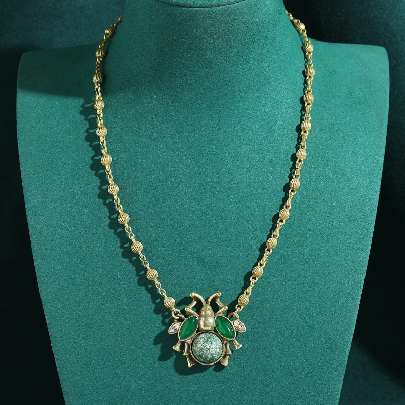 Large Pendant Ladybug Necklace Vintage Gold Color Green Texture Natural Stone For Women In 2026 New Trending Carnival Art Deco
Large Pendant Ladybug Necklace Vintage Gold Color Green Texture Natural Stone For Women In 2026 New Trending Carnival Art Deco