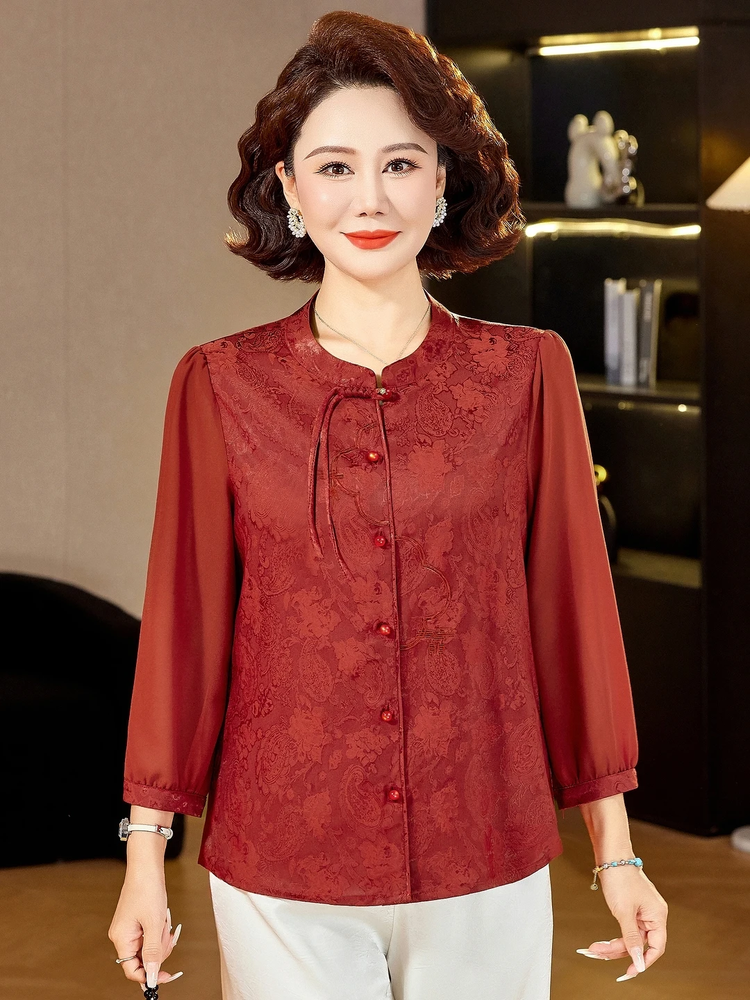 2026 New Summer Seven-Quarter Sleeve Shirt Chinese Style Wedding Banquet Matron of Mid-Aged And Elderly Women's Top
2026 New Summer Seven-Quarter Sleeve Shirt Chinese Style Wedding Banquet Matron of Mid-Aged And Elderly Women's Top