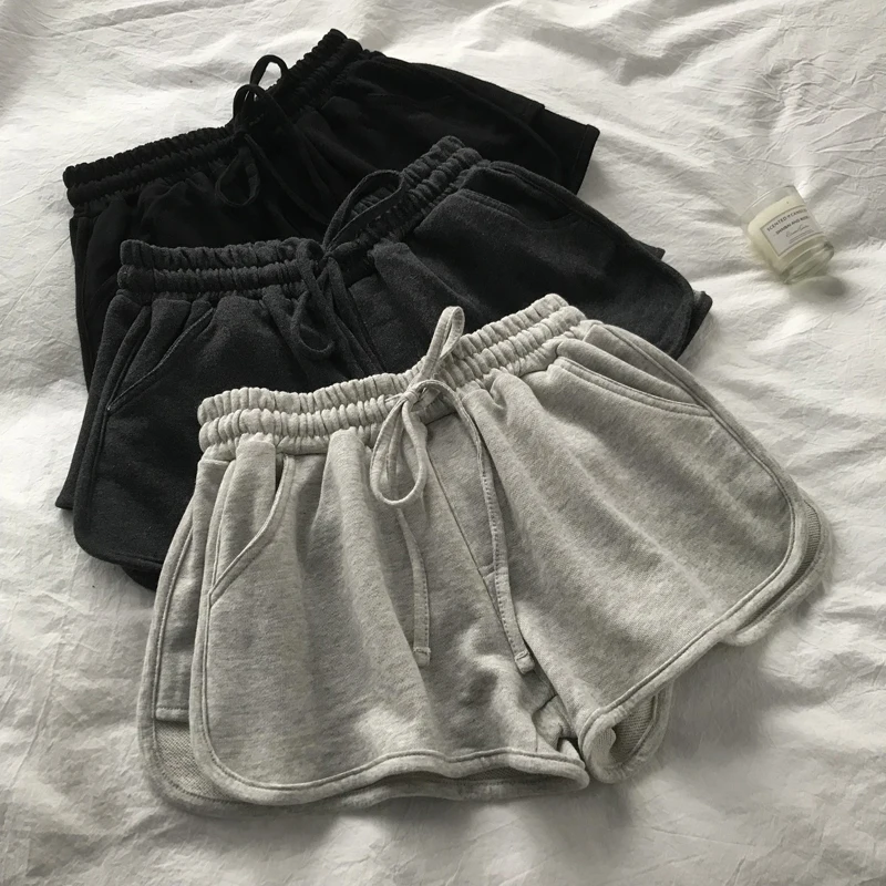 Summer New Loose Slimming Hot Pants Women's Casual Wide Leg Pants Home Sports Shorts High Waist Polyester Fabric Ladies
Summer New Loose Slimming Hot Pants Women's Casual Wide Leg Pants Home Sports Shorts High Waist Polyester Fabric Ladies