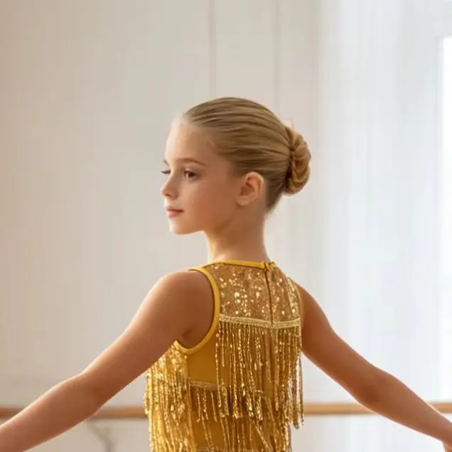 Kids Girls Sparkling Sequin Tassel Latin Dance Dress Round Neck Sleeveless Dress for Samba Salsa Cha-cha Tango Stage Performance
Kids Girls Sparkling Sequin Tassel Latin Dance Dress Round Neck Sleeveless Dress for Samba Salsa Cha-cha Tango Stage Performance
