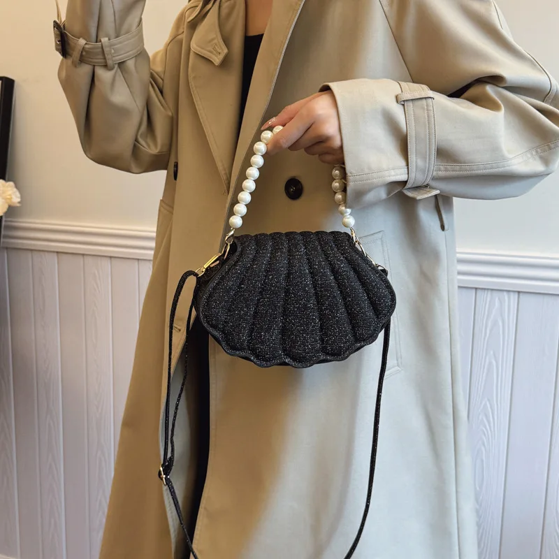 2025 New Summer Lipstick Bags for Women Fashion Pearl Purse Crossbody Bag High Quality Gold Shell Bag Designer Shoulder Bag
2025 New Summer Lipstick Bags for Women Fashion Pearl Purse Crossbody Bag High Quality Gold Shell Bag Designer Shoulder Bag
