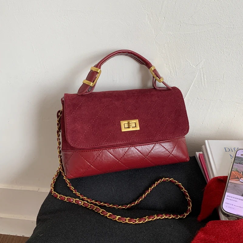 Chic Ladies Shoulder Bag In Genuine Leather, Luxury Brand Handbag, Women's Crossbody Messenger Tote By Classic Designer
Chic Ladies Shoulder Bag In Genuine Leather, Luxury Brand Handbag, Women's Crossbody Messenger Tote By Classic Designer