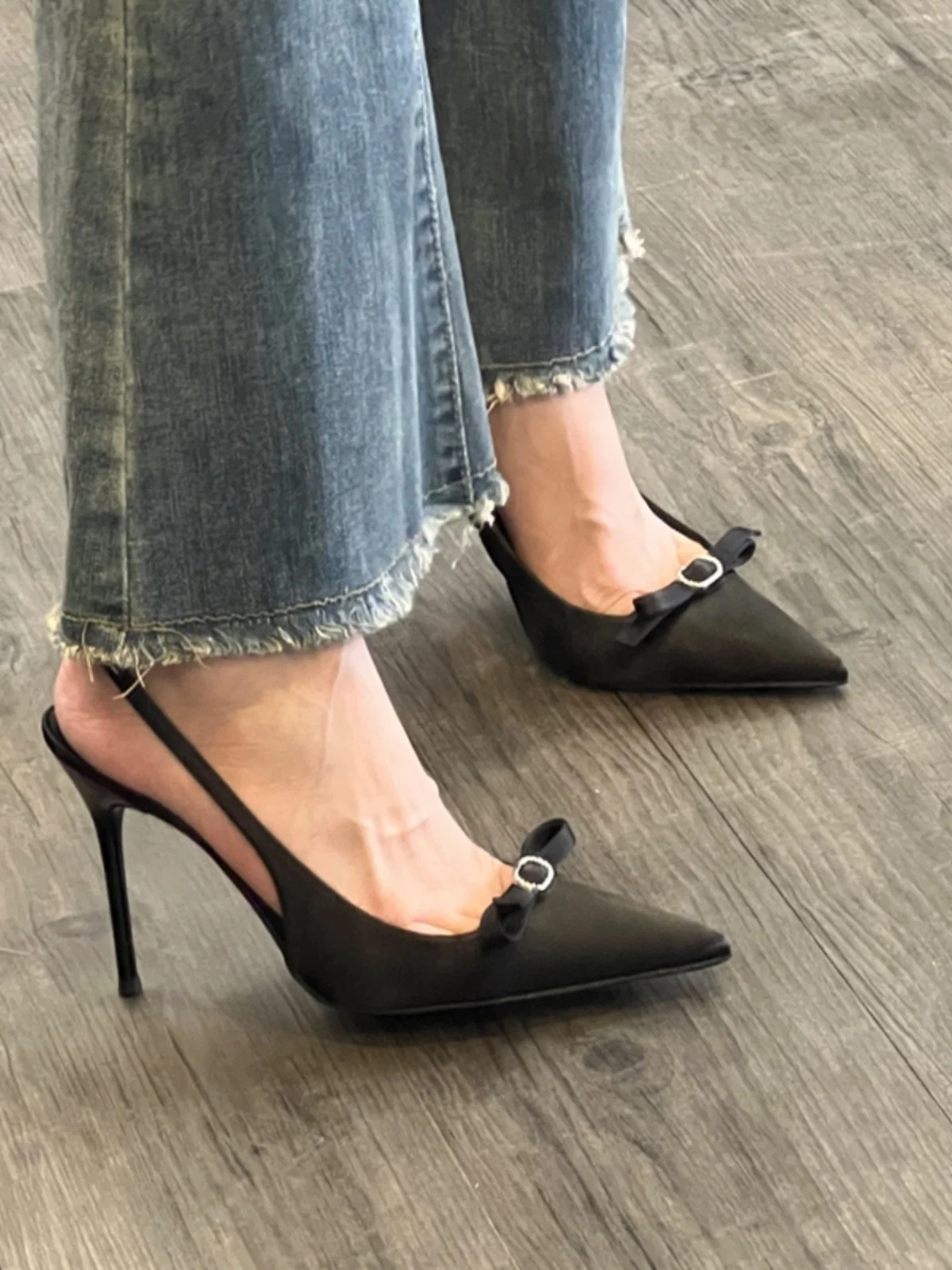 Black Bow-knot Pointed Toe Sandals Summer Slingback Women Shoes Ankle Strap Female Pumps Fine Heel Zapatos Mujer
Black Bow-knot Pointed Toe Sandals Summer Slingback Women Shoes Ankle Strap Female Pumps Fine Heel Zapatos Mujer