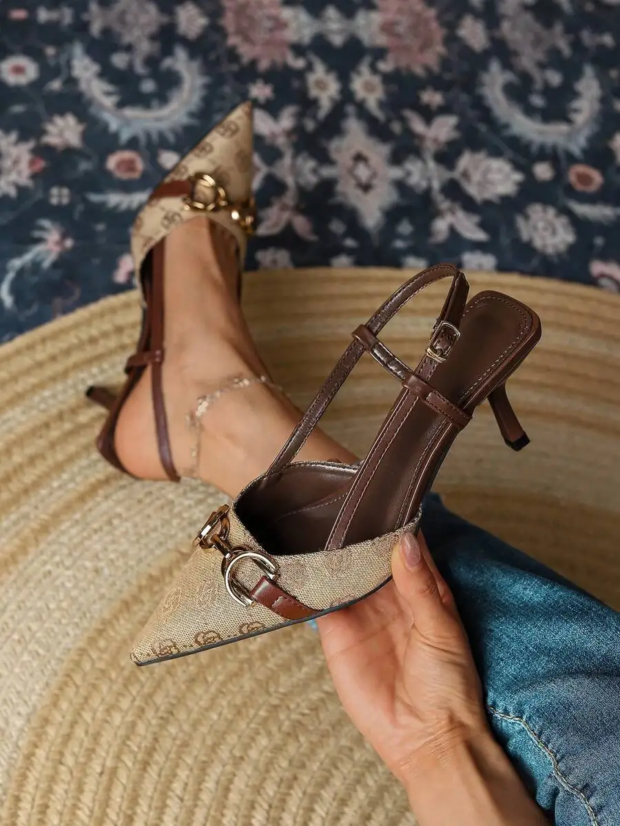 Women's Vintage Floral Embroidery Pointed Toe Kitten Heel Pumps, Buckle Back Strap Elegant Formal Dress Shoes
Women's Vintage Floral Embroidery Pointed Toe Kitten Heel Pumps, Buckle Back Strap Elegant Formal Dress Shoes