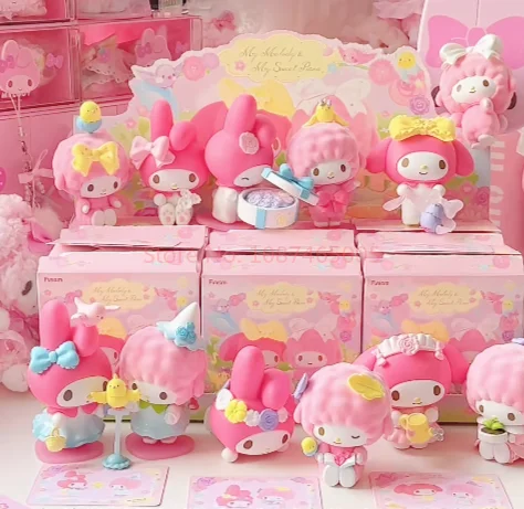 Подлинная Sanrio My Melody & My Sweet Piano Bird Adventure Series слепая коробка аниме периферийные коллекционные милые настольные украшения игрушка
Подлинная Sanrio My Melody & My Sweet Piano Bird Adventure Series слепая коробка аниме периферийные коллекционные милые настольные украшения игрушка