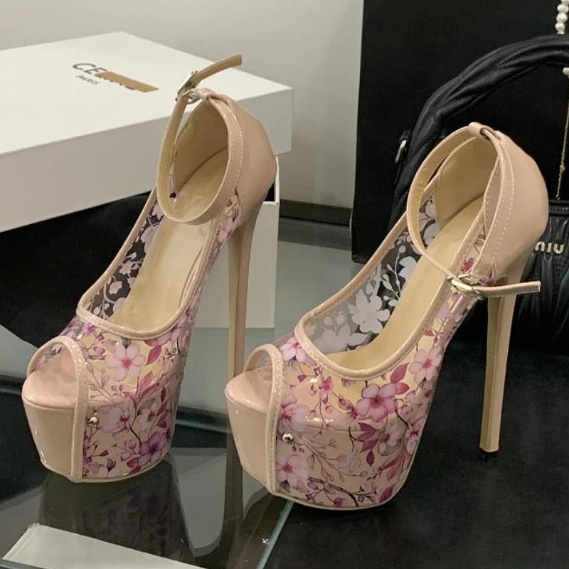 Сексуальные прозрачные сандалии на платформе, женские модные туфли на высоком каблуке с принтом, женские дизайнерские вечерние модельные туфли с ремешком на щиколотке, туфли-лодочки
Сексуальные прозрачные сандалии на платформе, женские модные туфли на высоком каблуке с принтом, женские дизайнерские вечерние модельные туфли с ремешком на щиколотке, туфли-лодочки