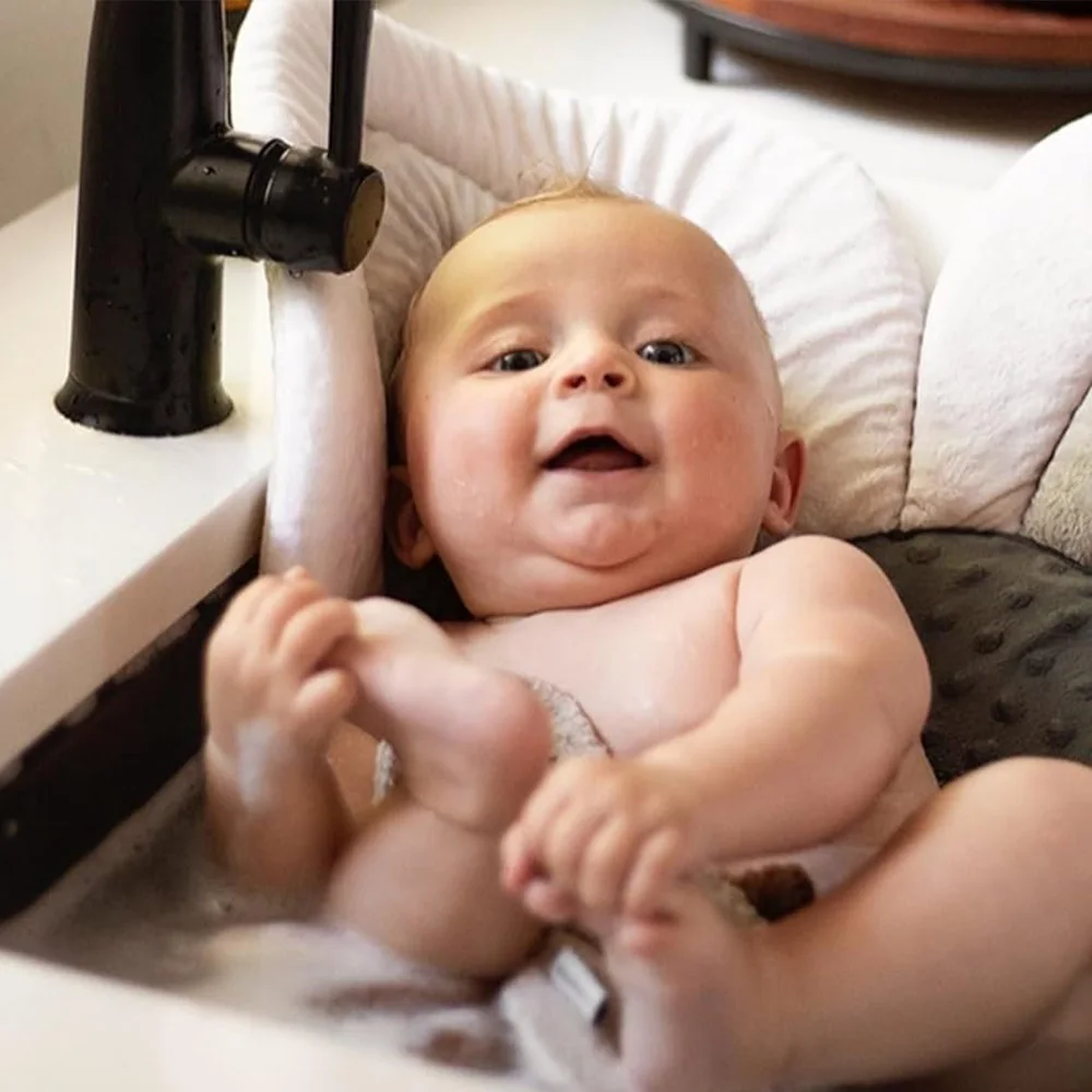 1PCS Baby Bath Seat Support Mat Infant Anti-Slip Soft Comfort Body Cushion Foldable Baby Bath Tub Pad Chair Newborn Bathtub Pill
1PCS Baby Bath Seat Support Mat Infant Anti-Slip Soft Comfort Body Cushion Foldable Baby Bath Tub Pad Chair Newborn Bathtub Pill