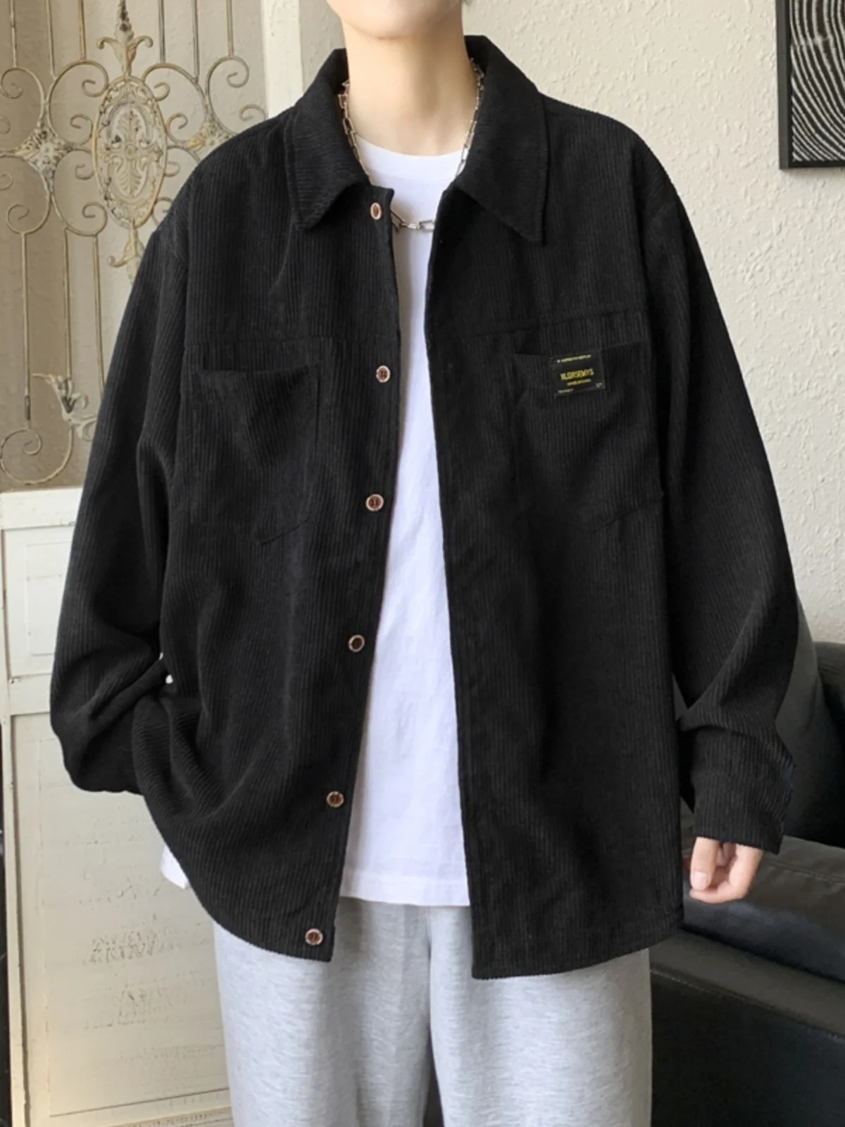 Вельветовая длинная куртка Sve irt, мужская повседневная свободная посадка, модная весна-осень, Новое поступление, без бренда, молодежная одежда на пуговицах
Вельветовая длинная куртка Sve irt, мужская повседневная свободная посадка, модная весна-осень, Новое поступление, без бренда, молодежная одежда на пуговицах