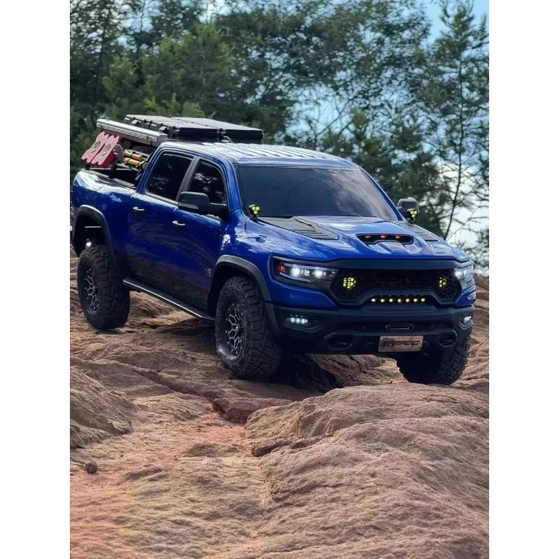1/8 Scale KM RAM 1500 RC Crawler Trucks Roll Cage, Recovery Tracks & Roof Box - Miniature Mood & Decoration Parts Set
1/8 Scale KM RAM 1500 RC Crawler Trucks Roll Cage, Recovery Tracks & Roof Box - Miniature Mood & Decoration Parts Set