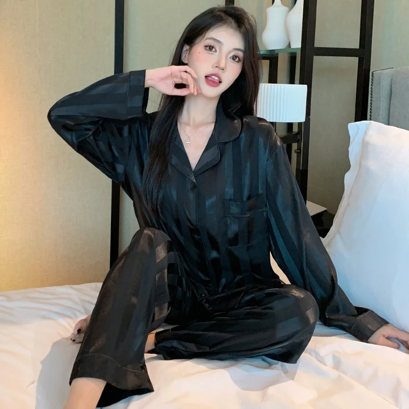 Spring and Autumn Ladies New Japanese Striped Pajamas Homewear Suit Female Long-Sleeved Couple Korean Pajamas Homewear Suit
Spring and Autumn Ladies New Japanese Striped Pajamas Homewear Suit Female Long-Sleeved Couple Korean Pajamas Homewear Suit